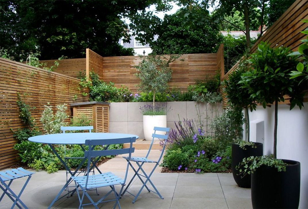 Stunning Tiny Garden Design Ideas To Get Beautiful Look 02