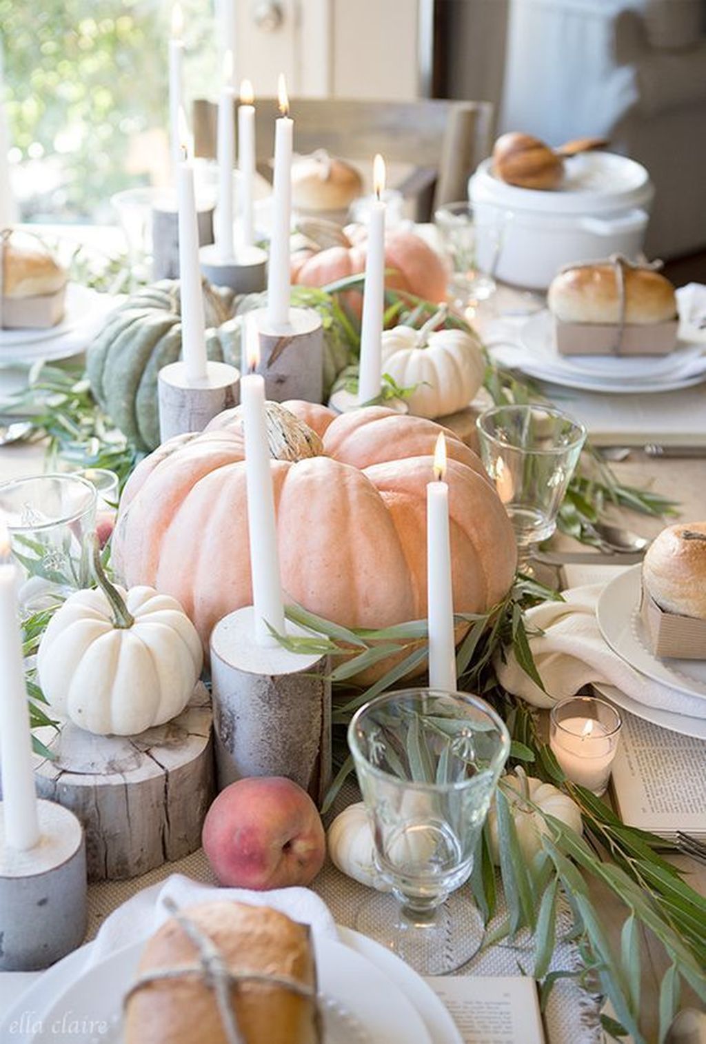 Awesome Fall Table Decorations Ideas You Should Apply This Year 29 ...
