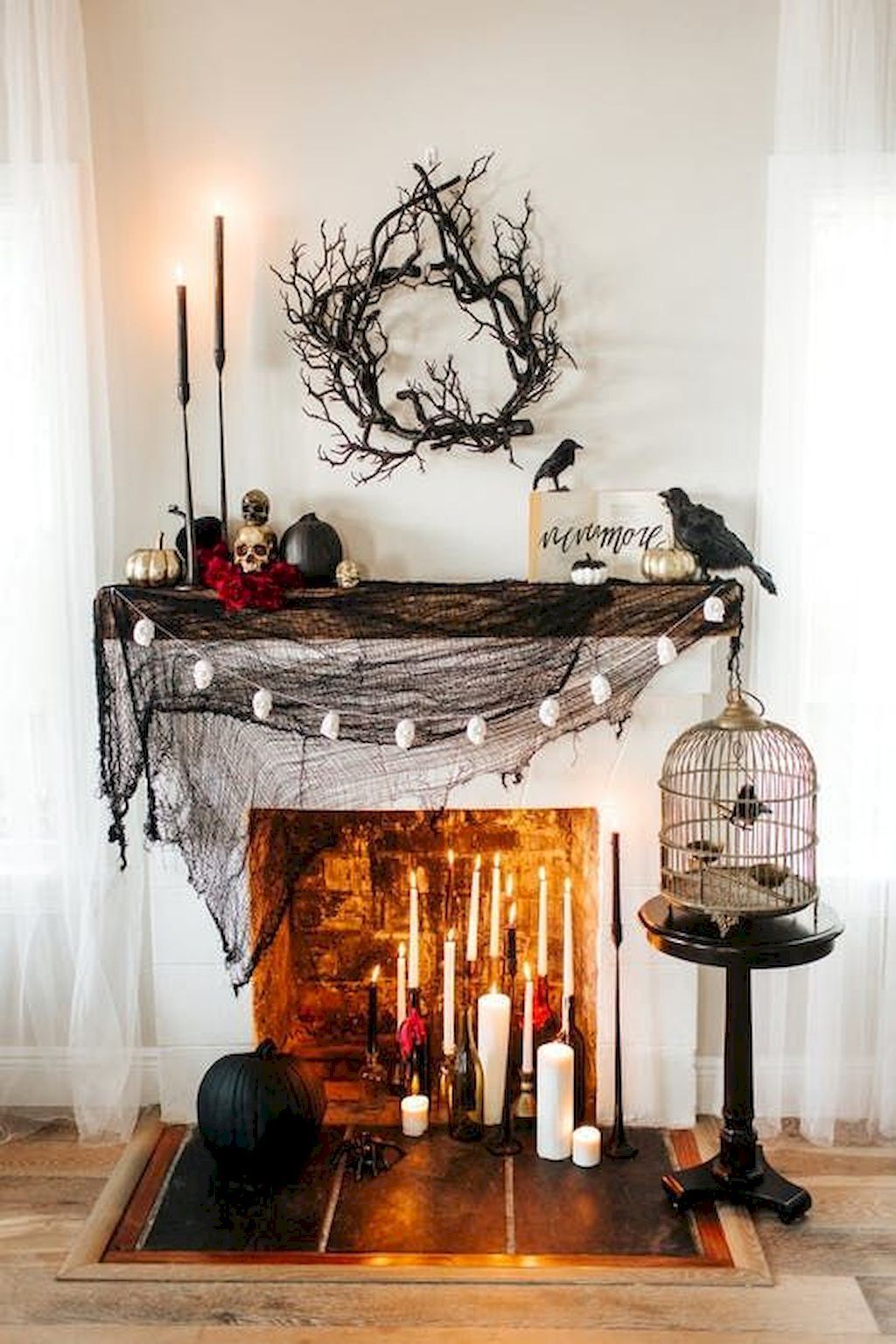 35 Awesome Spooky Halloweeen Home Decoration - HMDCRTN