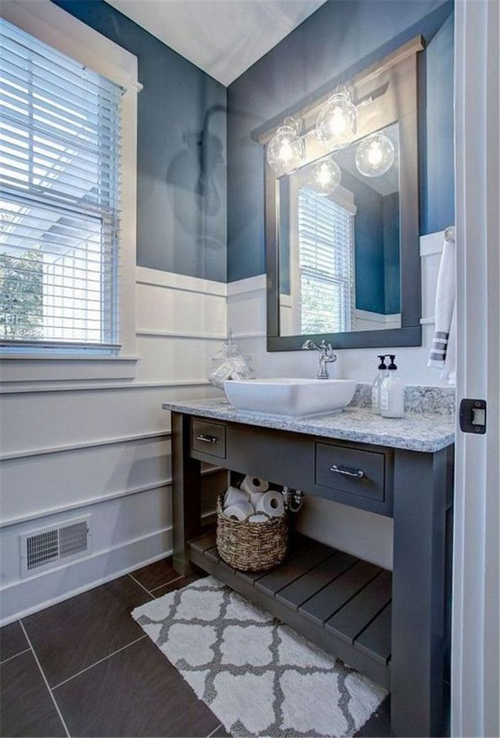 39 Awesome Small Bathroom Remodel Ideas On A Budget - HMDCRTN