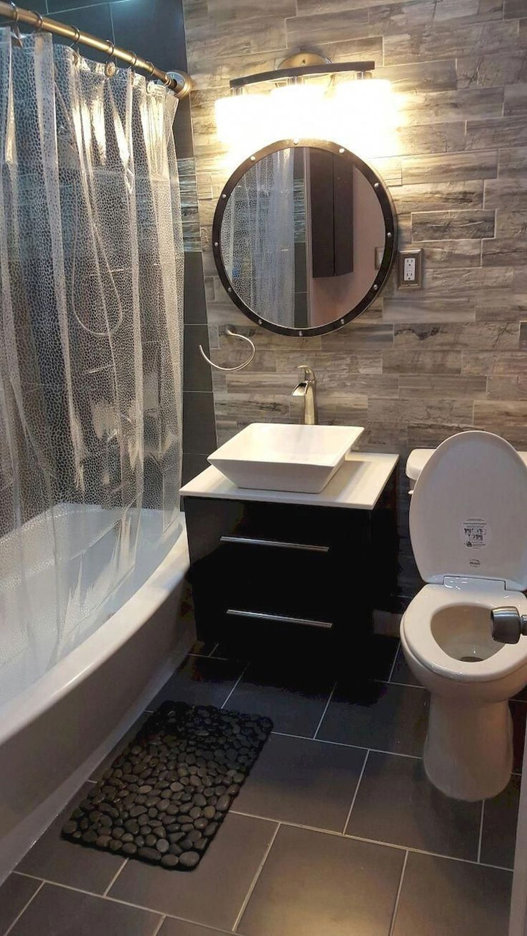 39 Awesome Small Bathroom Remodel Ideas On A Budget - HMDCRTN