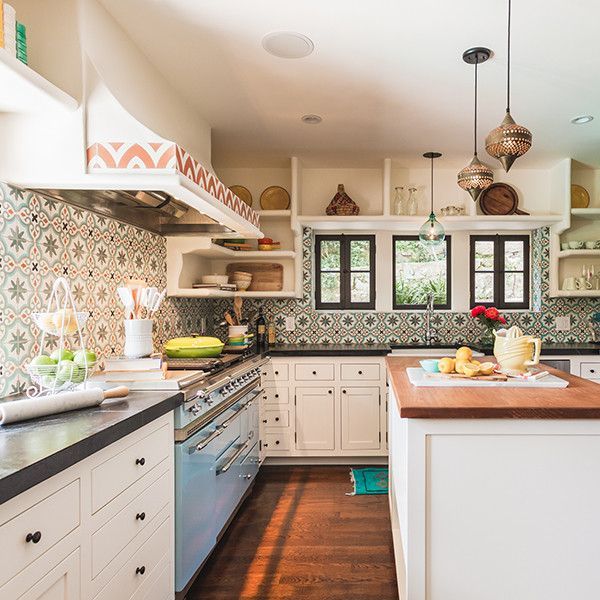35 Beautiful Bohemian Style Kitchen Decoration Ideas - HMDCRTN