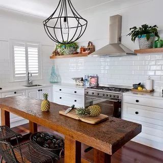 Beautiful Kitchen Island Design Ideas 29