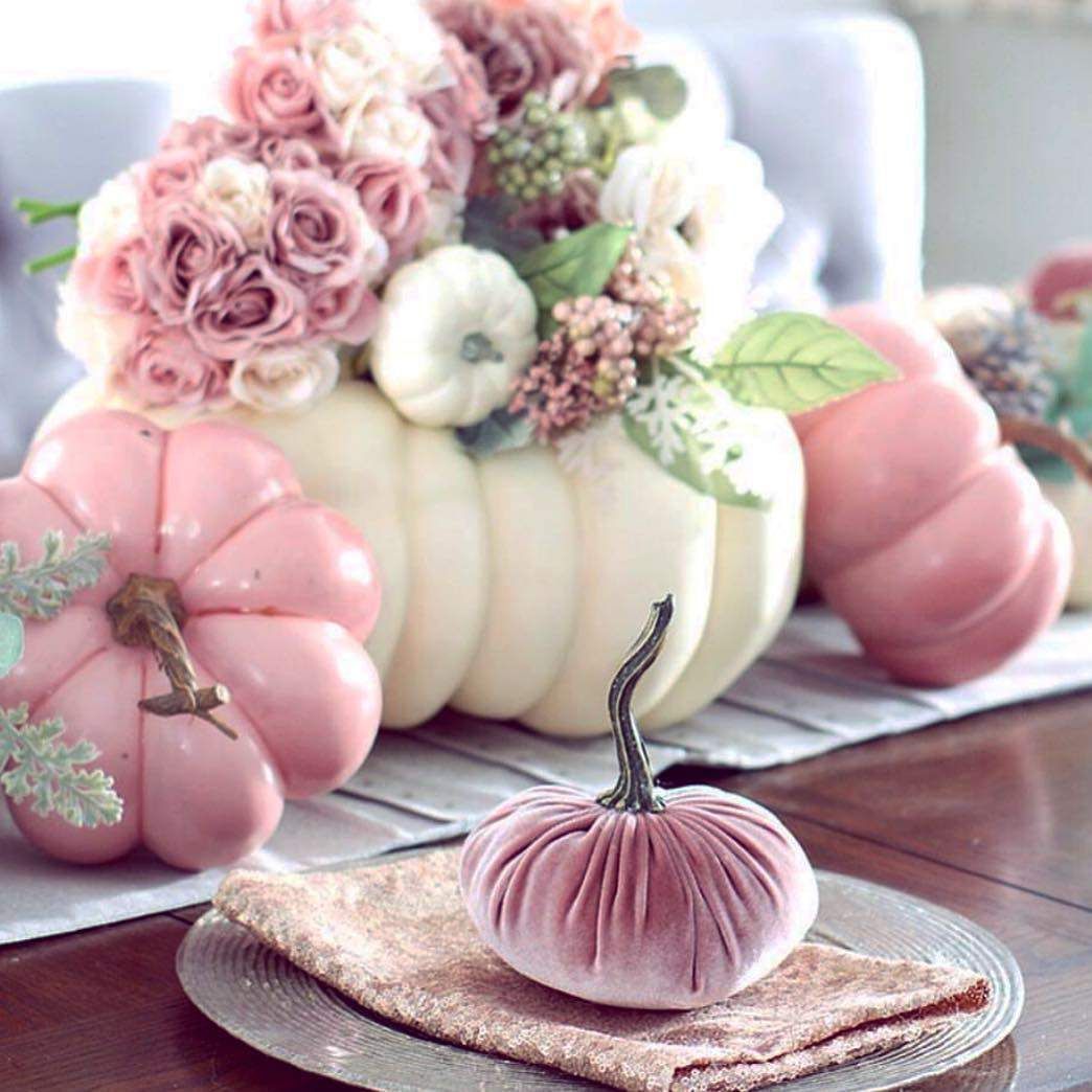33 Popular Thanksgiving Table Decorating Ideas Beautiful Look - HMDCRTN