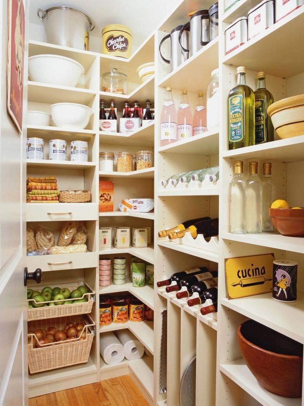 The Best Kitchen Storage Ideas For More Space 01 - HMDCRTN