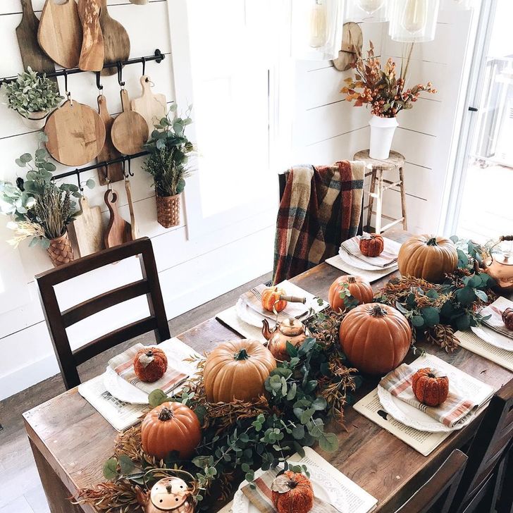 Amazing Fall Dining Table Decor Ideas For Your Dining Room Decor 30