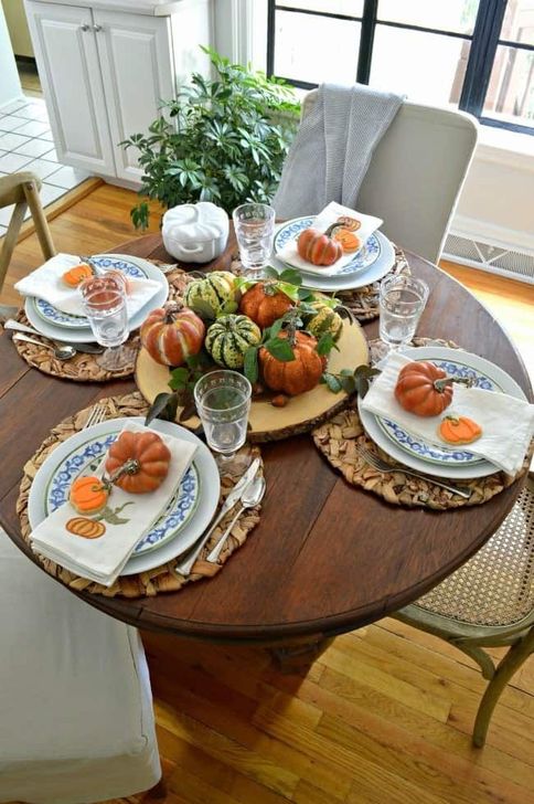 Amazing Fall Dining Table Decor Ideas For Your Dining Room Decor 33