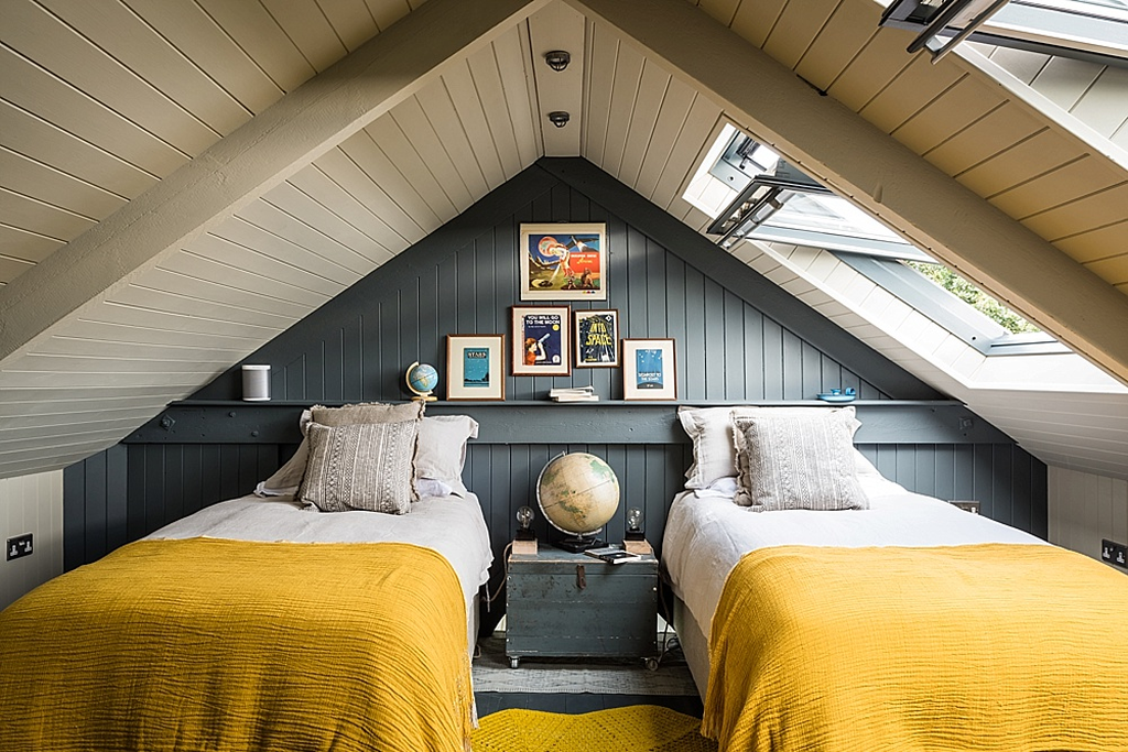 Small Attic Bedroom Decorating Ideas