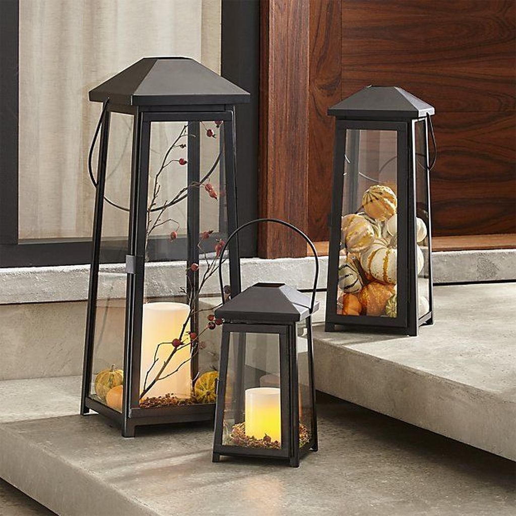 The Best Christmas Lanterns Outdoor Ideas Best For Front Porches 08