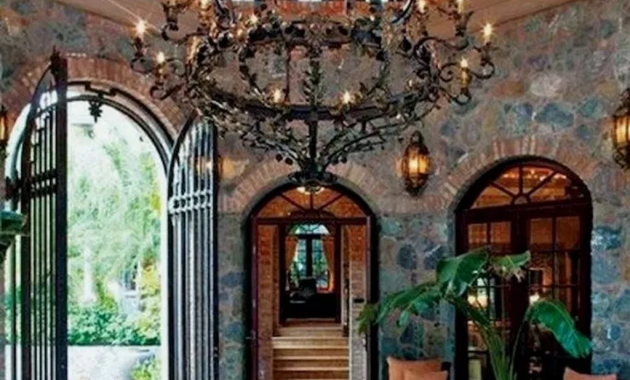 Popular Tuscan Home Decor Ideas For Every Room 02 Hmdcrtn