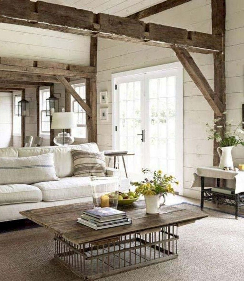 Inspiring Beachy Farmhouse Living Room Decor Ideas 01 - HMDCRTN