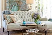 Inspiring Beachy Farmhouse Living Room Decor Ideas 12