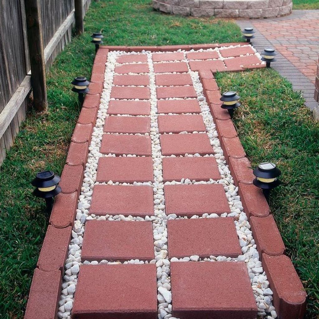 Stunning Stepping Stones Pathway Design Ideas 27 - HMDCRTN