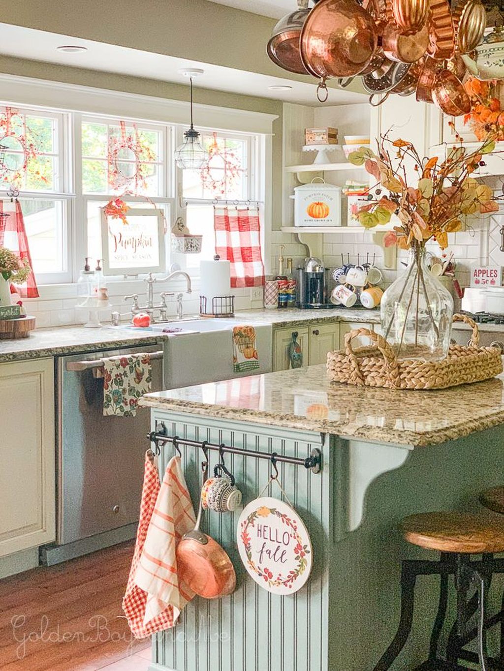 Inspiring Country Kitchen Decor Ideas You Should Copy 26 Hmdcrtn