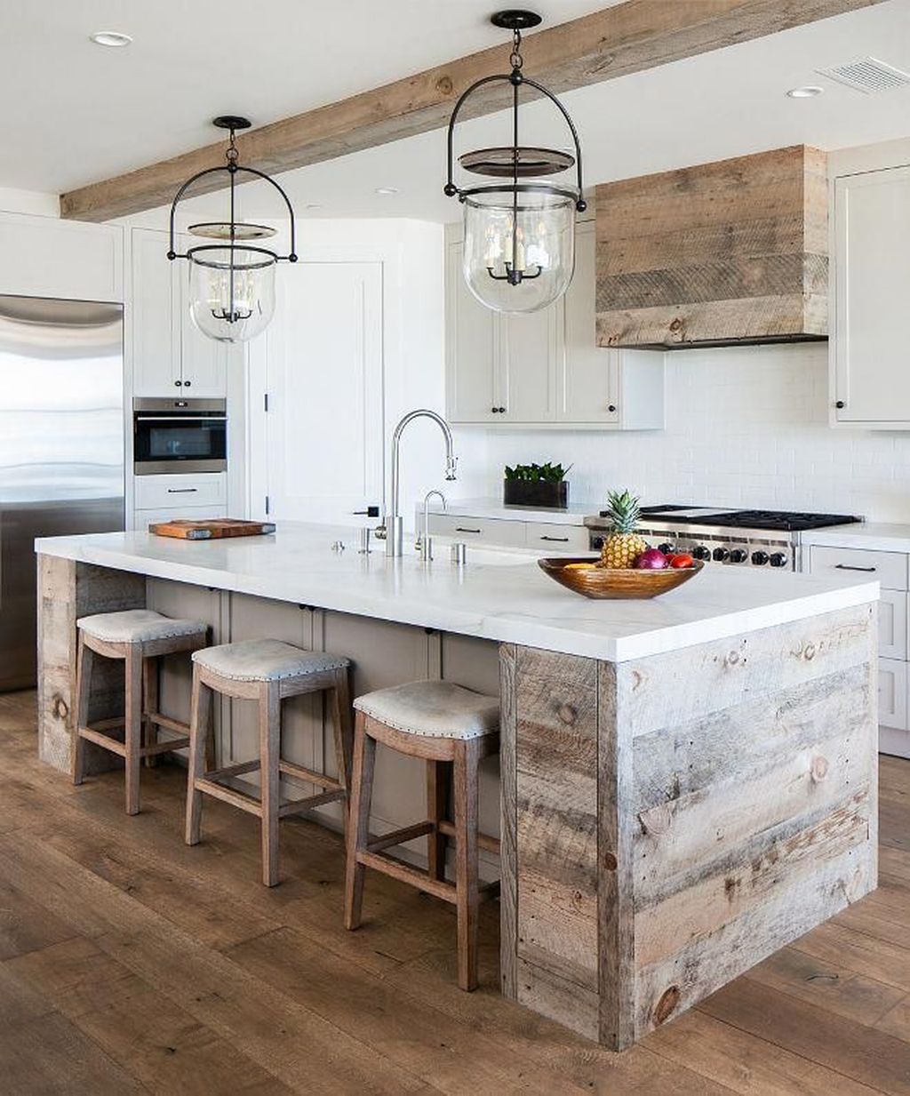 34 Stunning Farmhouse Kitchen Island Design Ideas HMDCRTN   Stunning Farmhouse Kitchen Island Design Ideas 30 