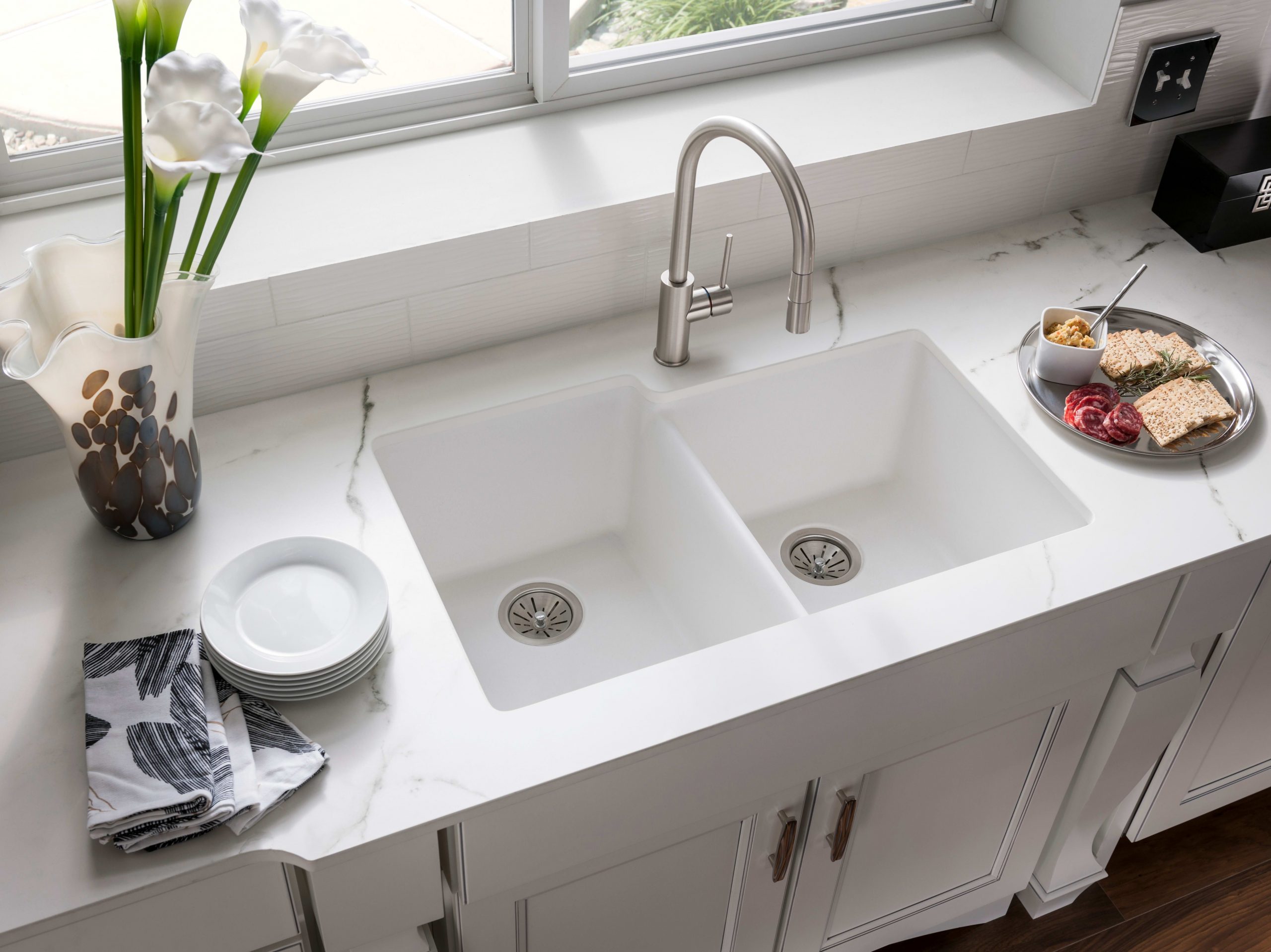 White Undermount Kitchen Sink