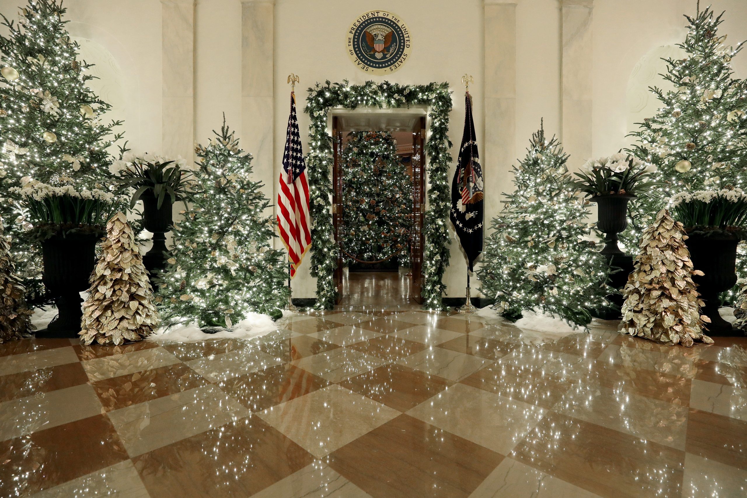 White House Christmas Decorations 2019