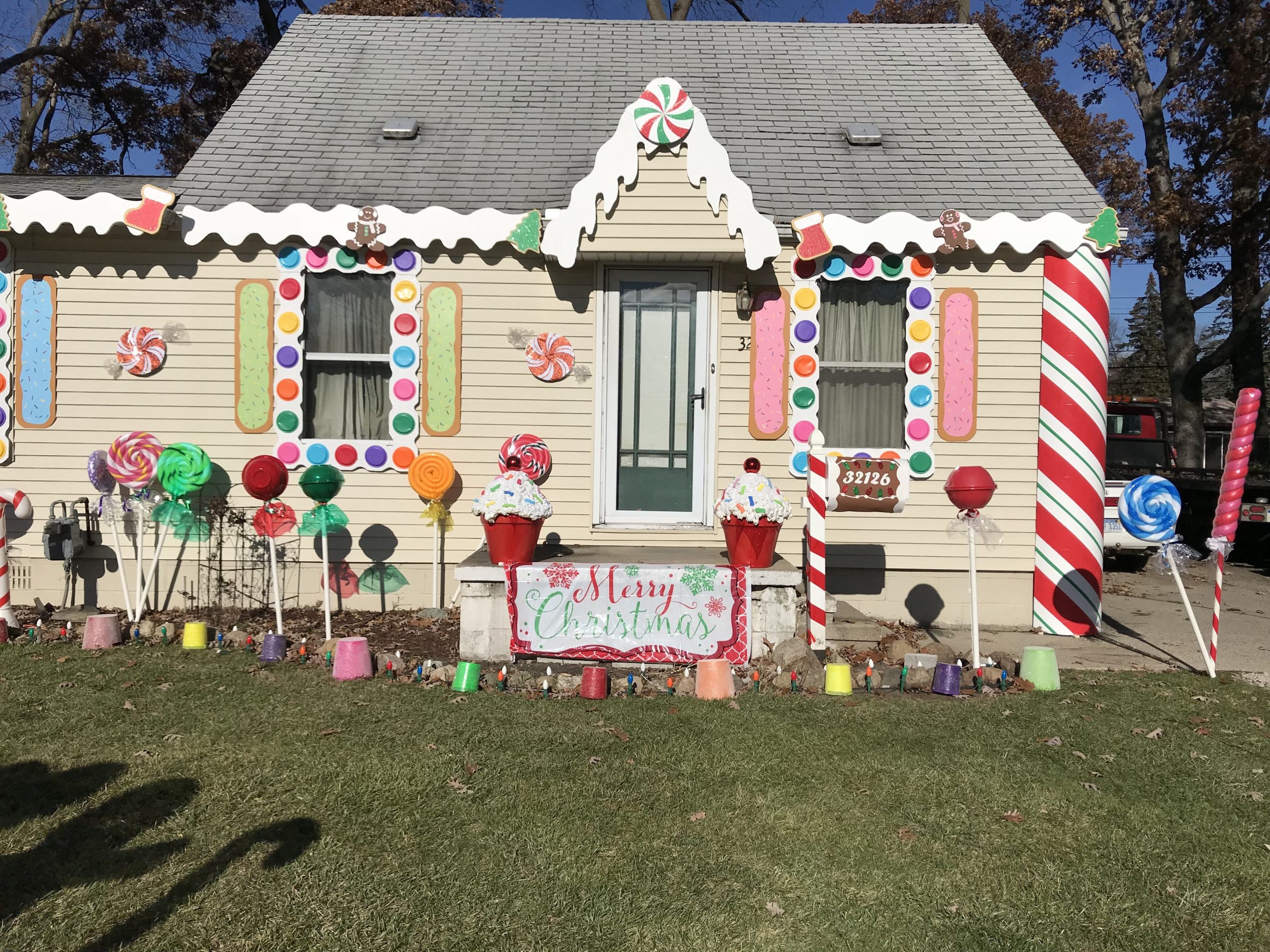 Gingerbread House Decorations Outdoor