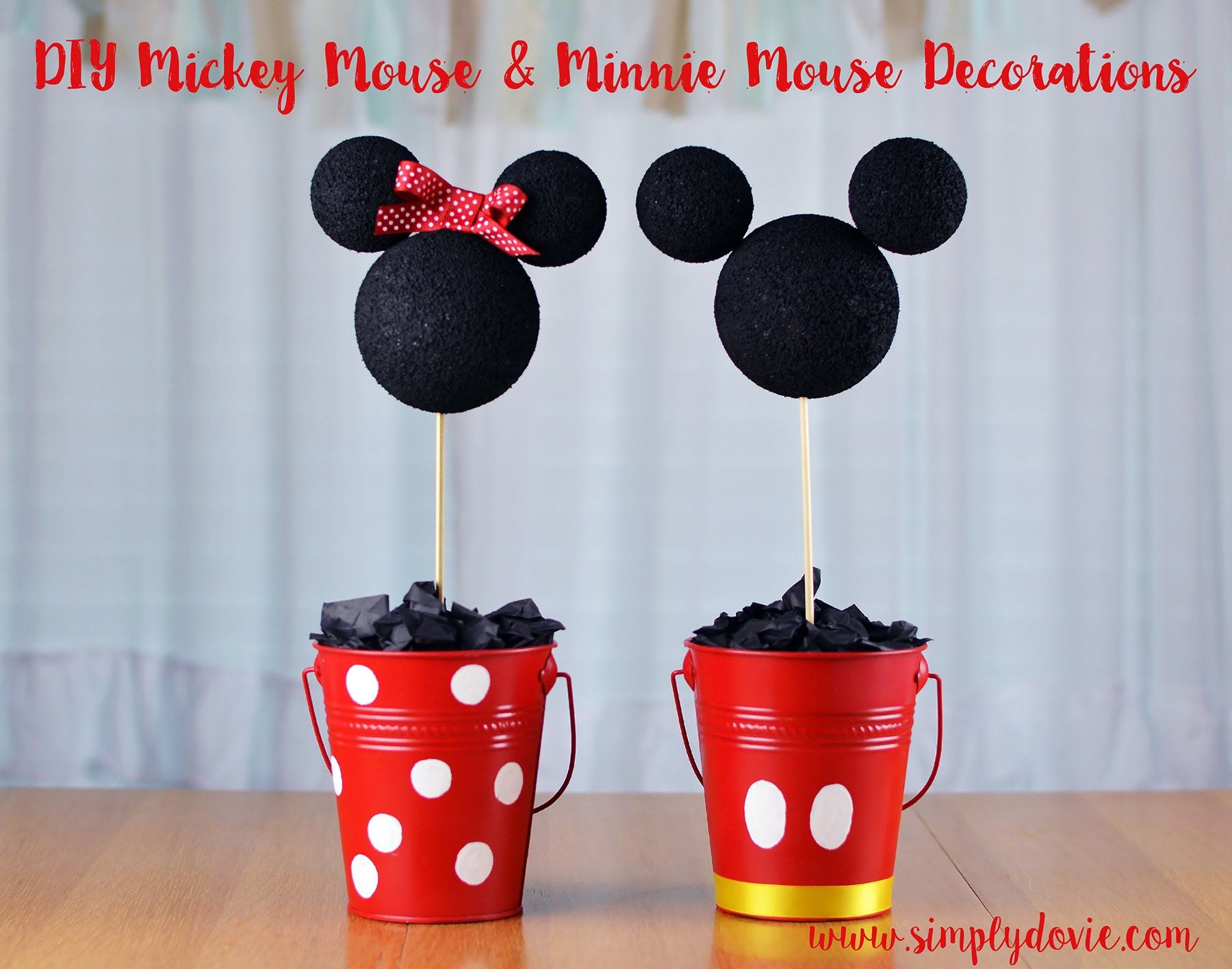 DIY Mickey Mouse Decorations
