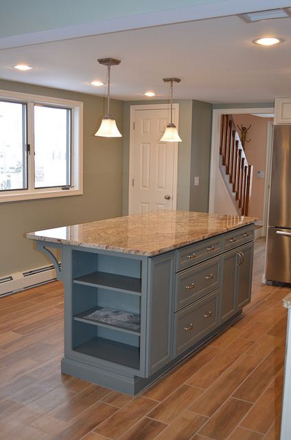 Kitchen Island With Seating And Storage